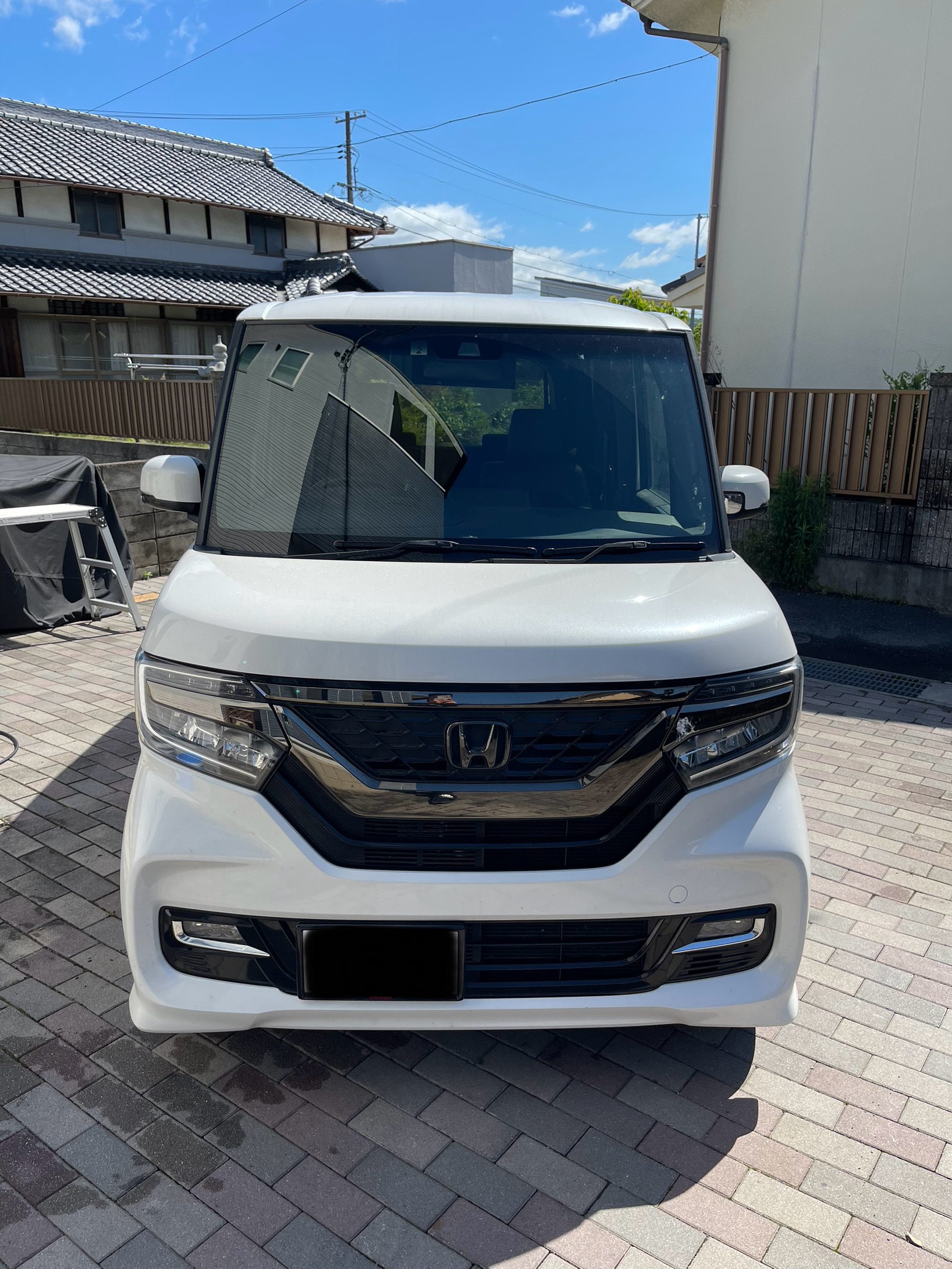 岡山市 HONDA N-BOXカスタム 手洗い洗車